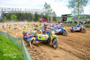 Willemsen/Bax pakken manchezege in GP zijspancross in Tsjechie