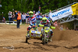 Willemsen/Bax pakken manchezege in GP zijspancross in Tsjechie