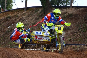 Willemsen/Bax spelen belangrijke rol in Sidecarcross of Nations - Willemsen/Bax spelen belangrijke rol in overwinning Team Nederland in Sidecarcross of Nations